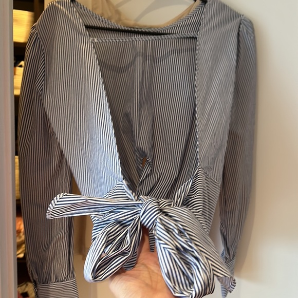 Backless long sleeve top - Picture 3 of 5